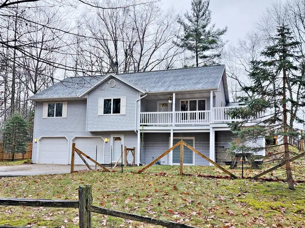 12290 San Rafael Ct, Stanwood, MI 49346