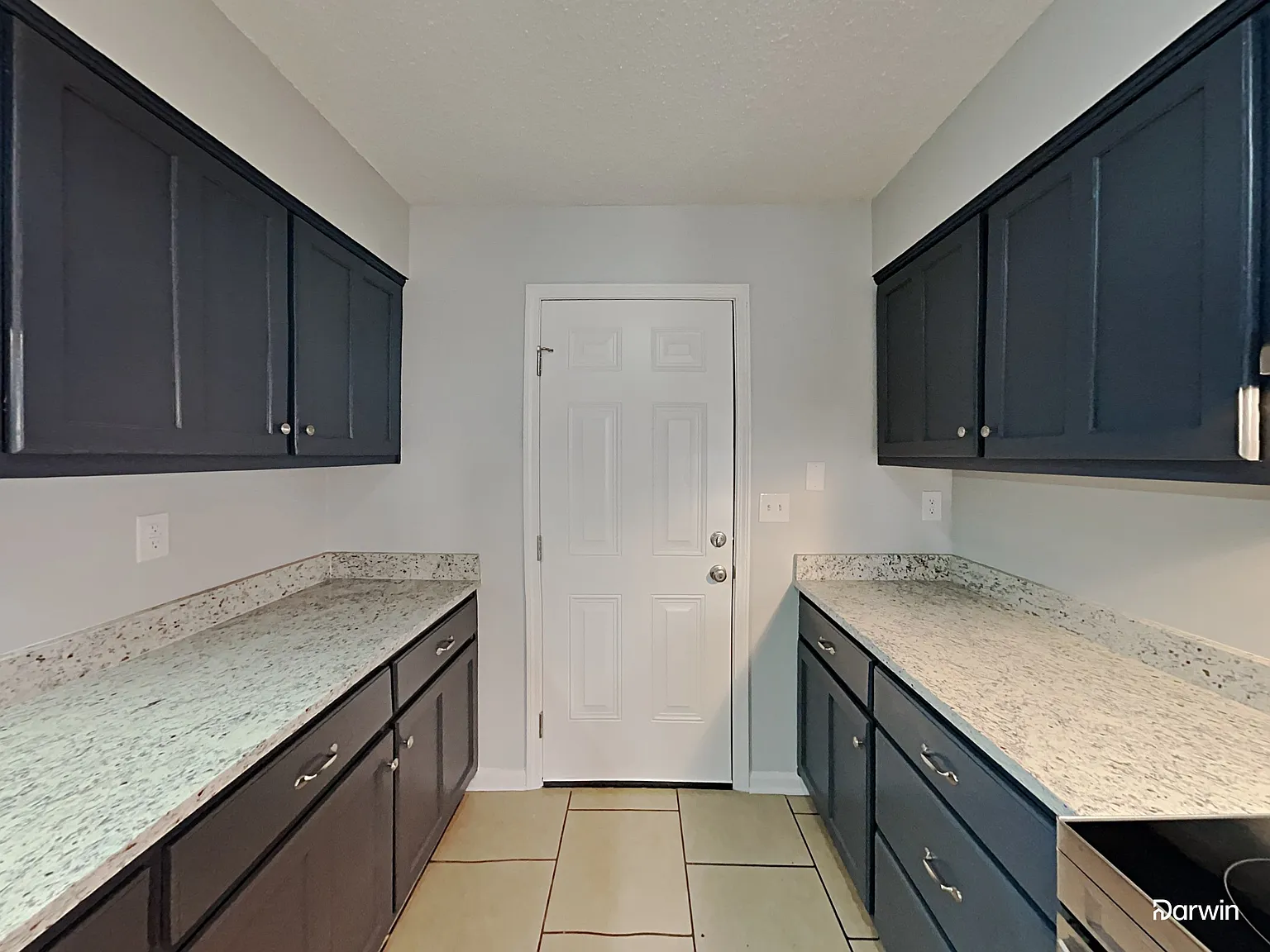 3 bed, 2.0 bath, 1555 sqft, $1,390 — Photo 2