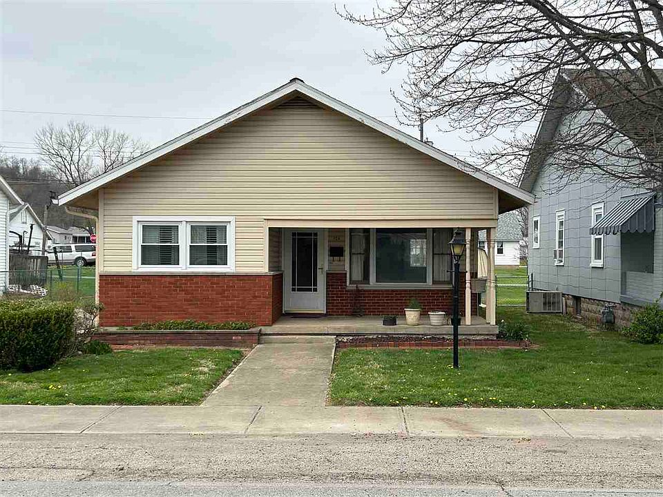 1st image of 724 W 22nd St