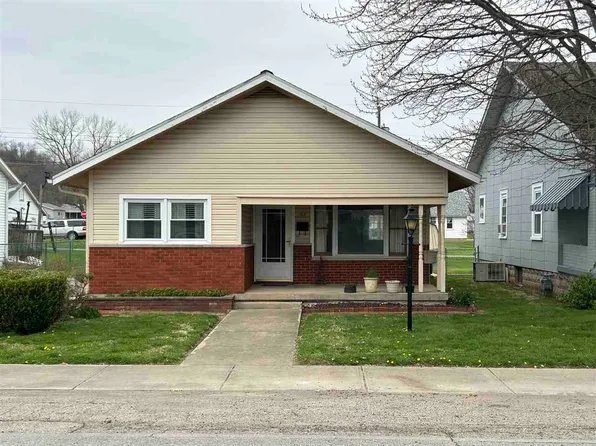 724 W 22nd St, Connersville, IN 47331