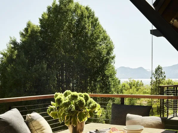 9 Beach Club Dr #116, Stateline, NV 89449