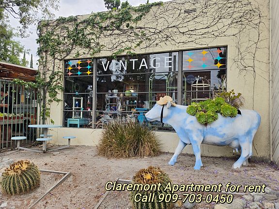 Enjoy Claremont Village's 31 Restaurants and Cafes, 45 Specialty Boutiques, 13 Spas and Salons, 11 Art Galleries, Laemmle Claremont 5 Theatres, Museum of Art, and Boutique Hotel and Lounge.