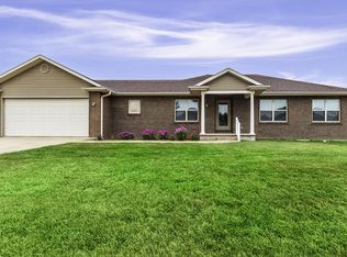 3799 Redwood Dr, Mexico, MO 65265