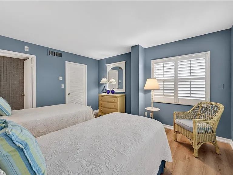 3443 Gulf Shore Blvd N #809 — Photo 20