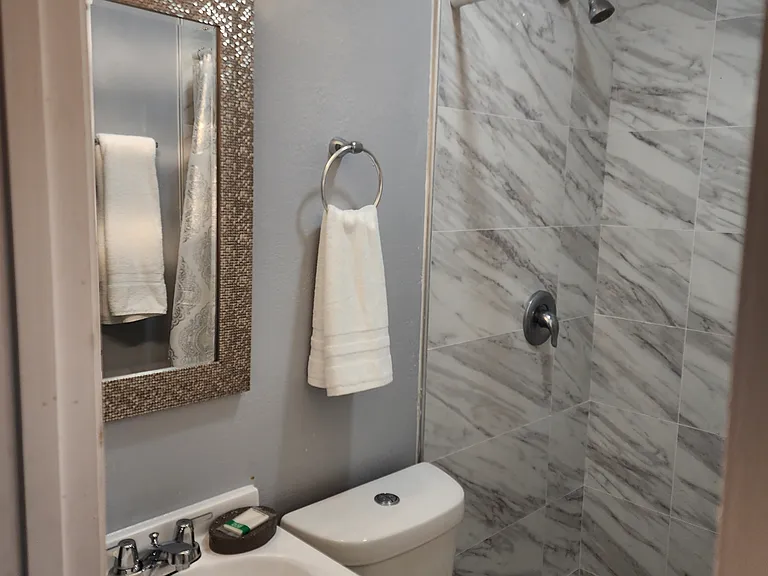 7915 Croton Ave #1 — Photo 8