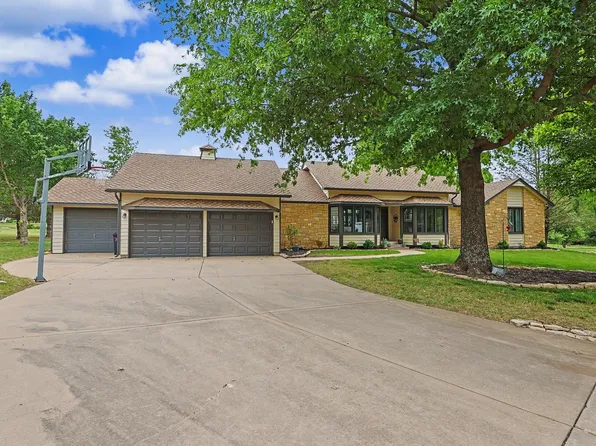 3108 Vado Ct, Winfield, KS 67156
