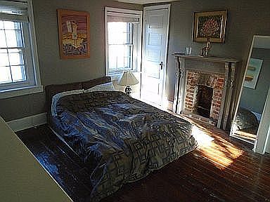 5th image of 215 S Sartain St