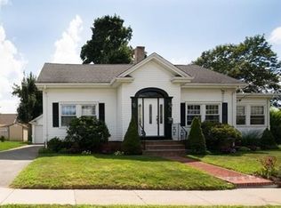 25 Delcar St, Fall River, MA 02720
