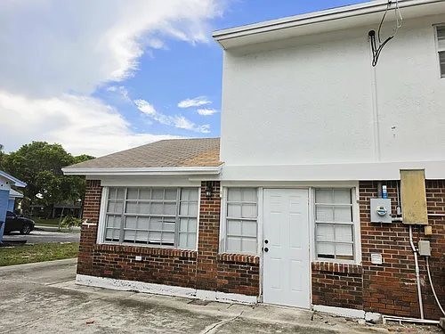 814 Poplar Dr #B Photo 1 814 Poplar Dr #B Photo 1