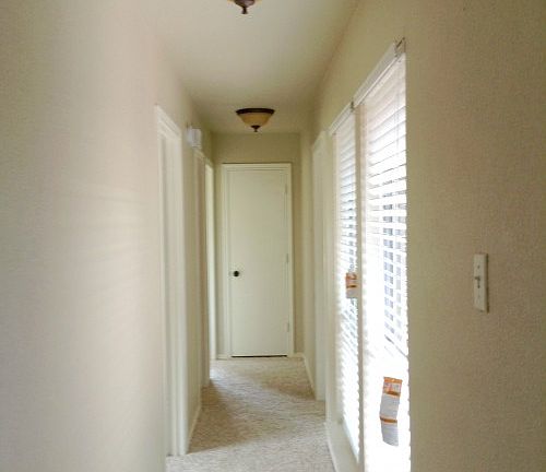 4th image of 2207 Roundrock Dr