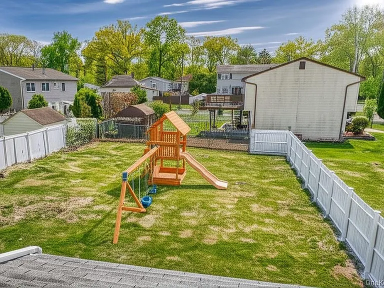 71 Lenox Ave — Photo 31