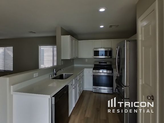 5th image of 2732 Sunrise Day Ct