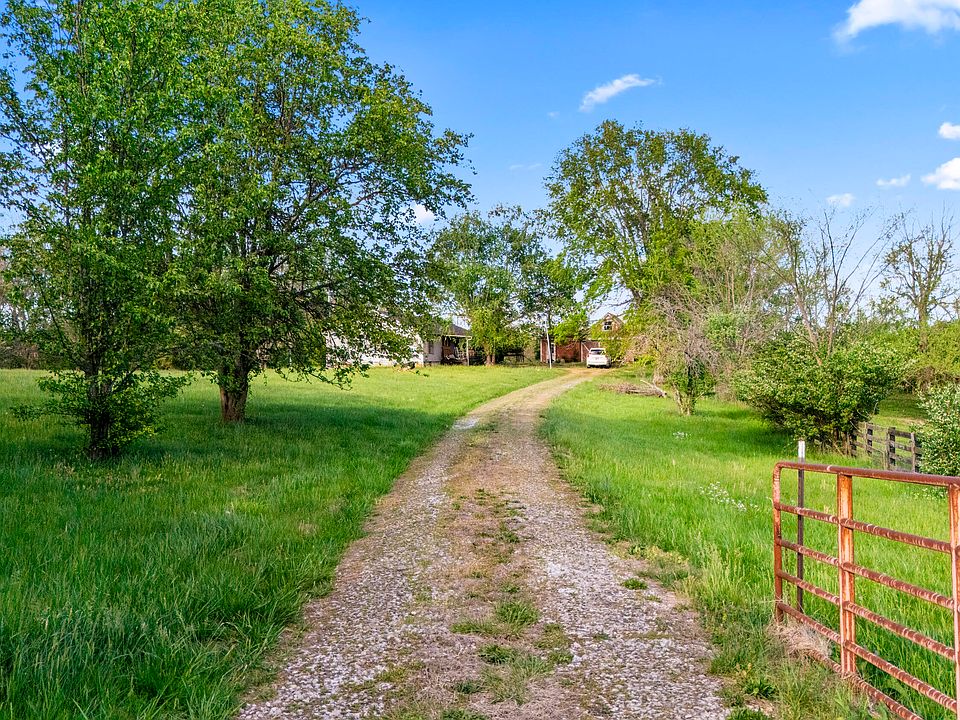 1st image of 697 Goose Creek Rd