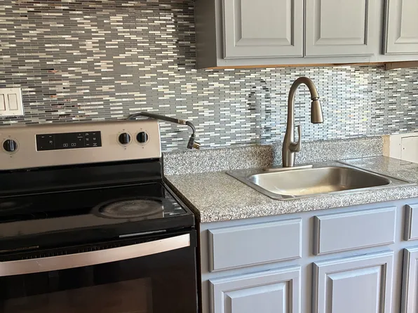 (undisclosed Address), Levittown, NY 11756