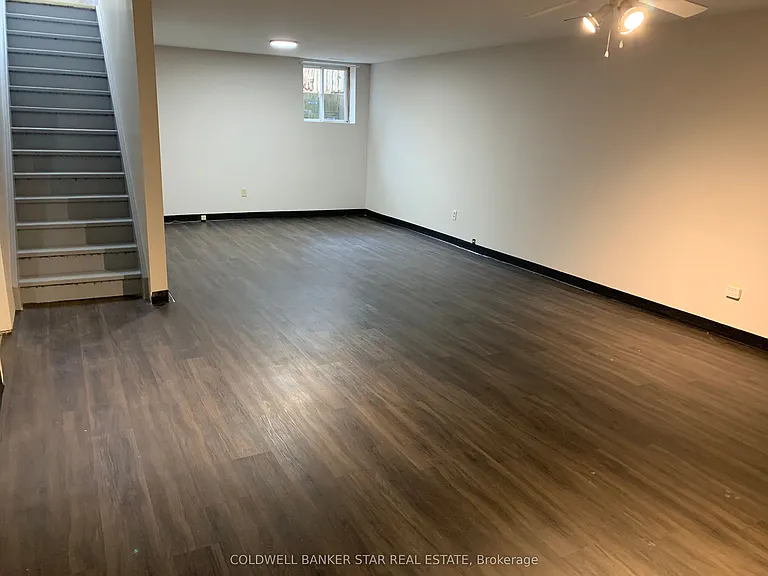 27 Steele St — Photo 23