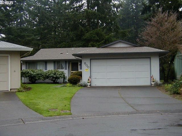 1st image of 800 NE 130th Ct