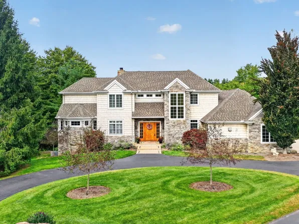 11690 Bean Rd, Chardon, OH 44024