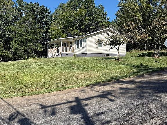3rd image of 107 Eaton Rd