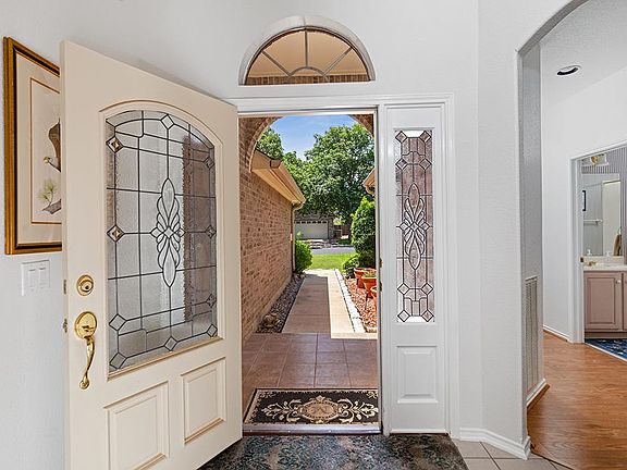 5th image of 316 Heritage Hills Dr