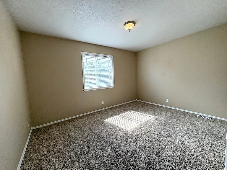 1749 W Greenhead Dr — Photo 15