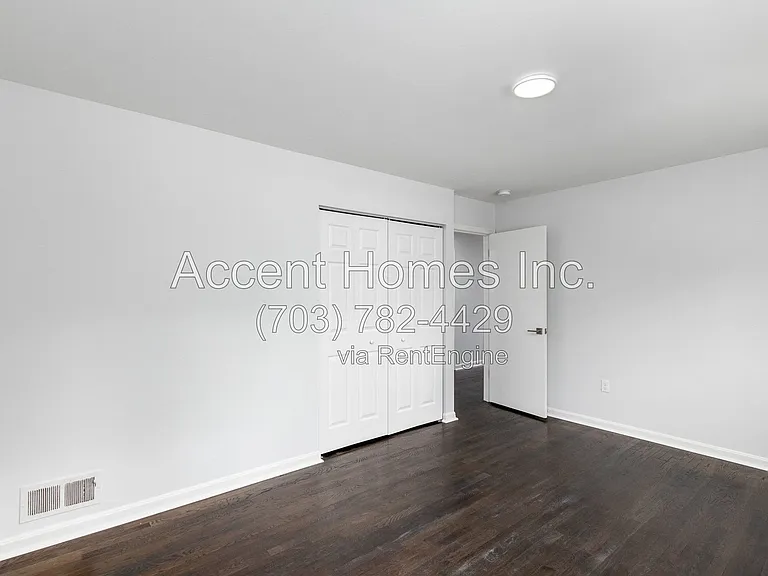 8613 Kenilworth Dr — Photo 20