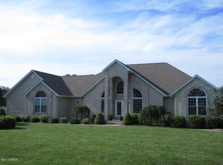 1020 Venice Dr, Herrin, IL 62948