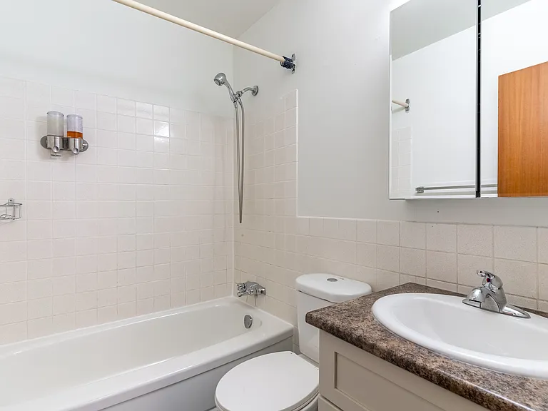41 Clayton Dr — Photo 24