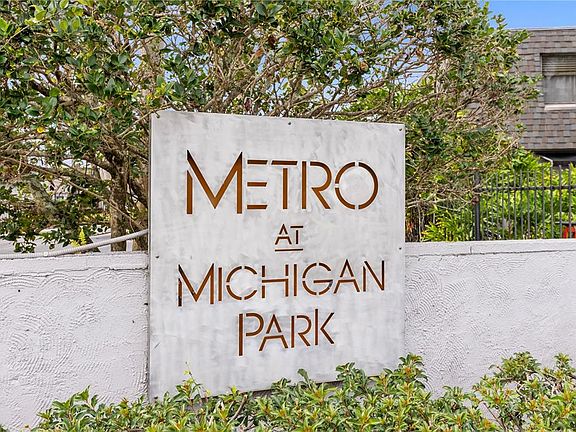 2nd image of 1938 S Conway Rd #5