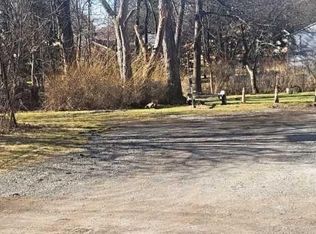 6 Clinton Pl, Waldwick, NJ 07463