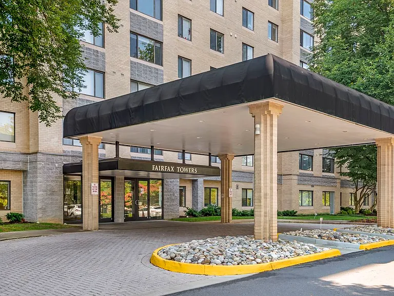 Leasing office entrance
