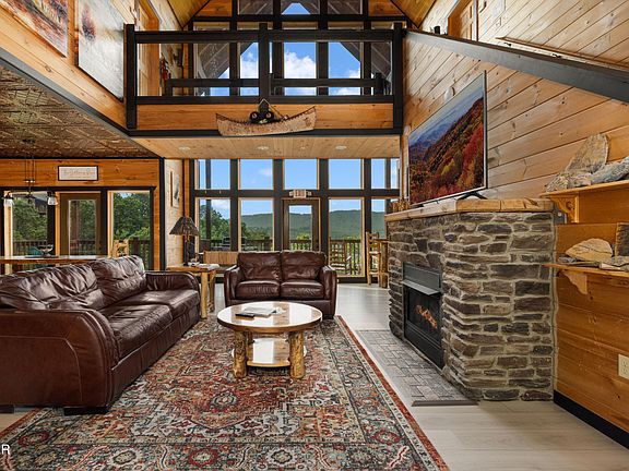 4th image of 1131 Parkview Vista Way