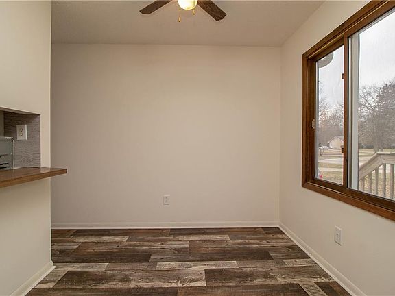 4th image of 905 Lyndale Dr #2