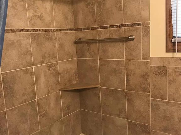 Main Floor Bathroom