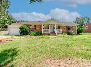 505 Pam Dr, Gastonia, NC 28056
