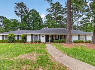8321 Spring Lake Dr, Shreveport, LA 71106