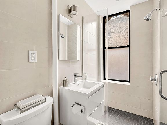 5th image of 32 Jones St APT 1C
