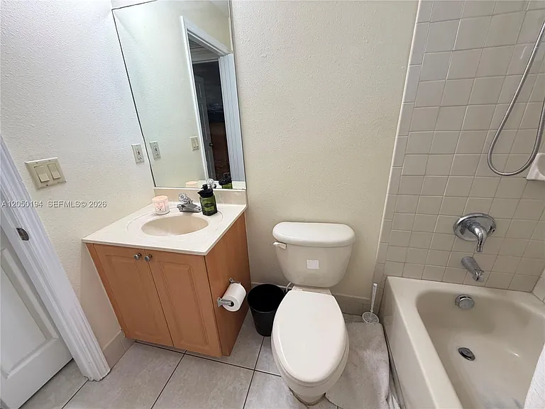 2227 Monroe St #6 — Photo 10