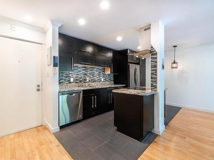 211 3rd St W #210 — Photo 3