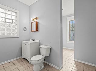 2215 W Mineral St, Milwaukee, WI 53204