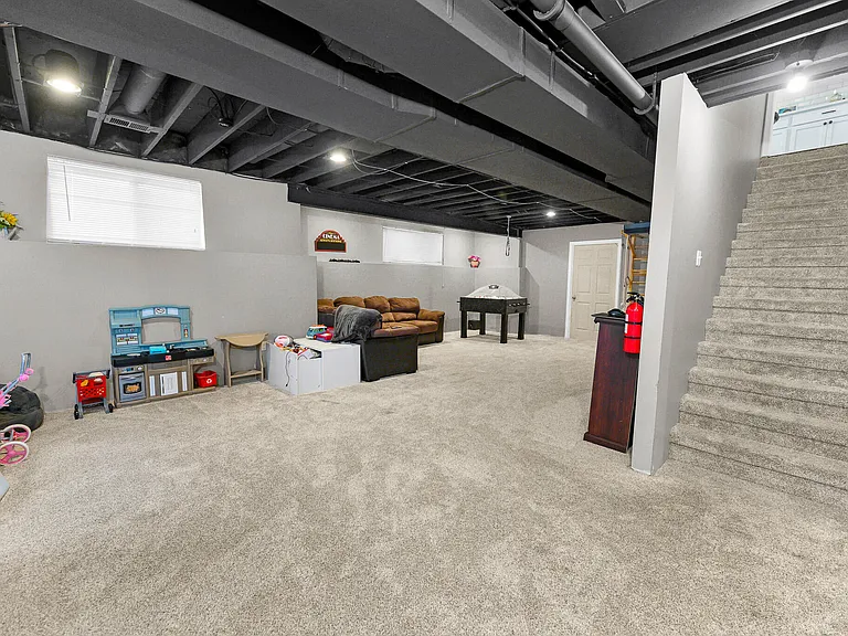 26574 Bronx Dr — Photo 32