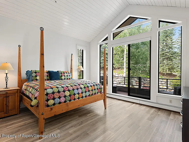 3904 Brush Creek Rd #11 — Photo 16