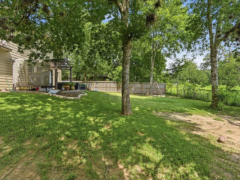 13217 Lazy Ln — Photo 44