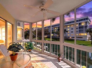 1300 N Portofino Dr #S206, Sarasota, FL 34242