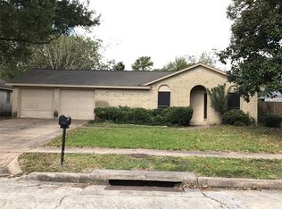 6906 Sandy Knolls Dr, Spring, TX 77379