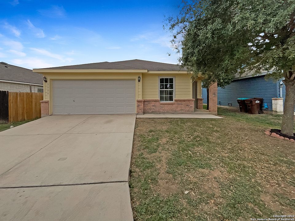 1st image of 8006 ABBOTTS POINTE