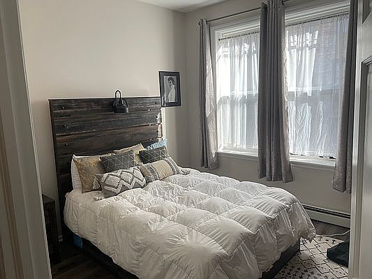 4th image of 2369 28th St APT 2F