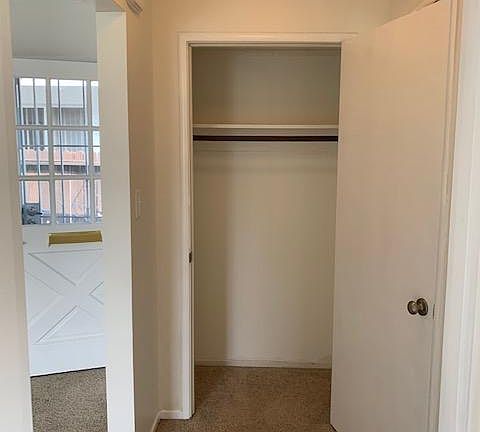 3rd image of 130 E 18th St