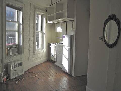 1st image of 65 Carmine St APT B3