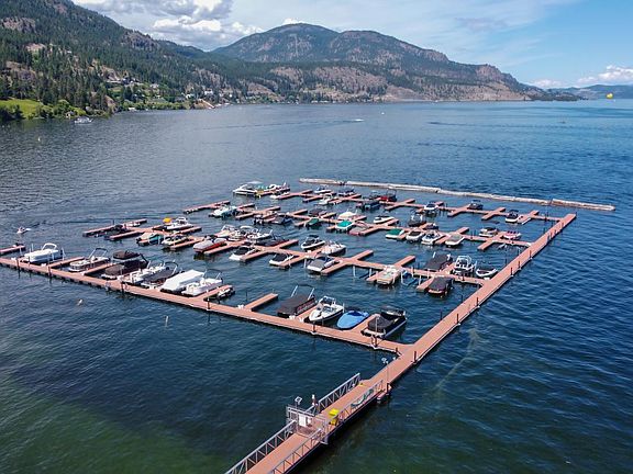3rd image of 1580 Marina Way