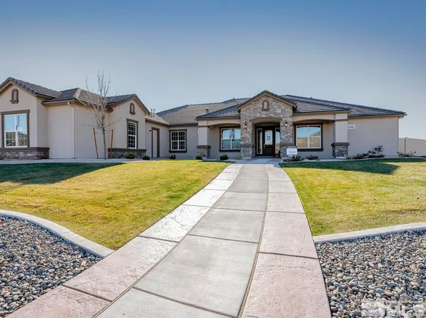 210 Pebble Creek Dr, Sparks, NV 89441